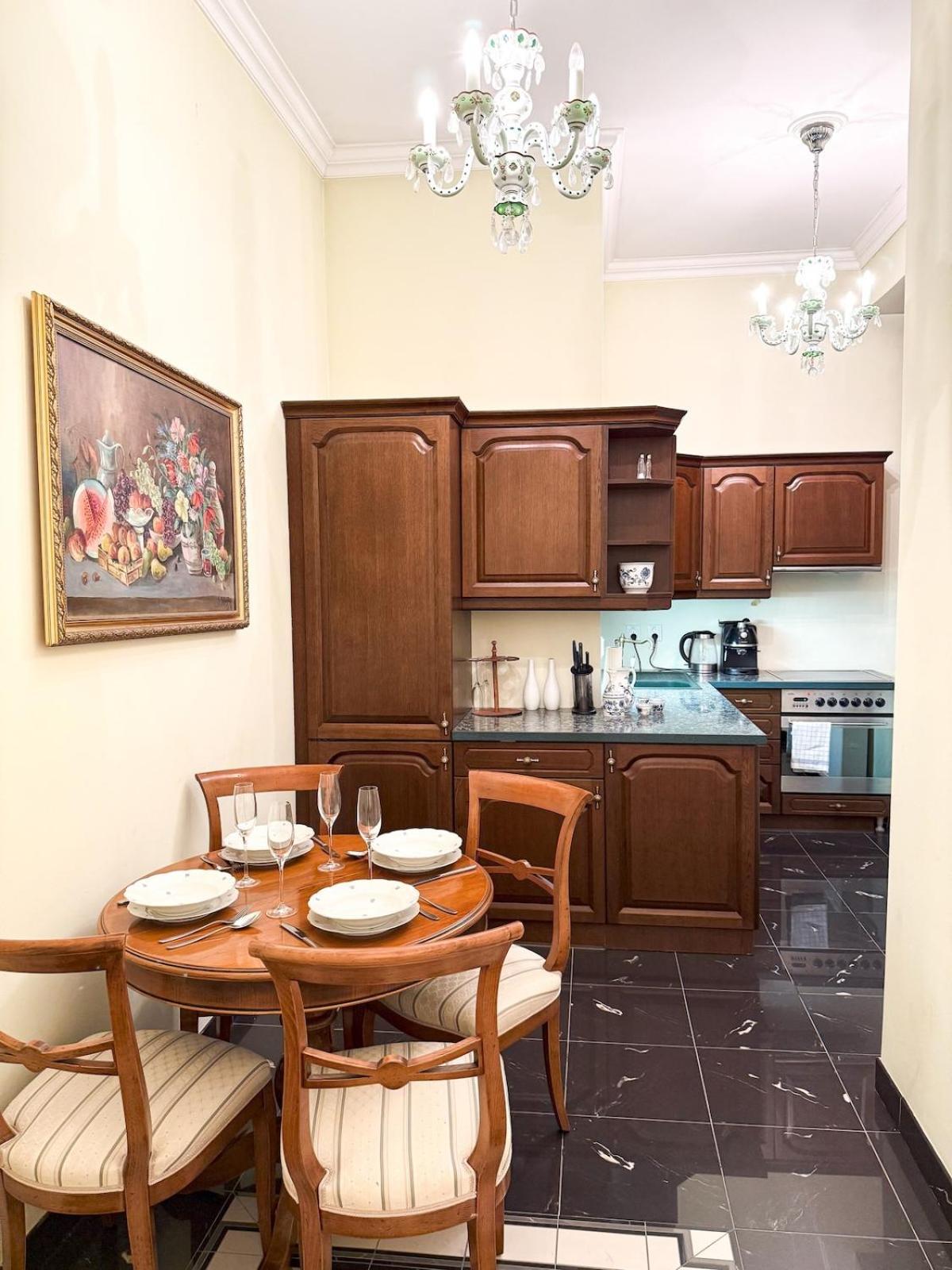Apartment Monarch Casa Xxl 110m2 Prague